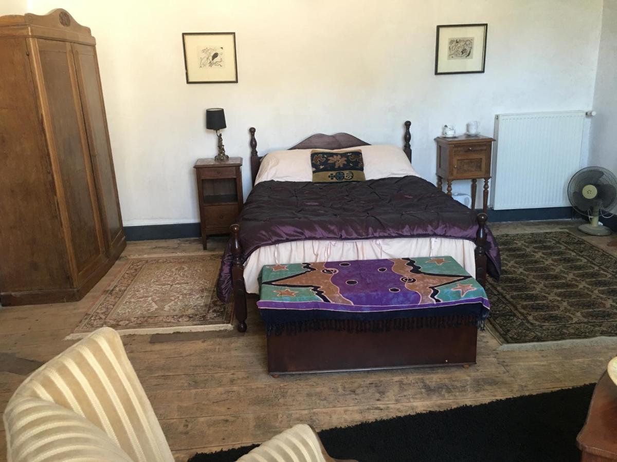 Townhouse 26 Chambres D'Hotes Civray Hotel Екстериор снимка